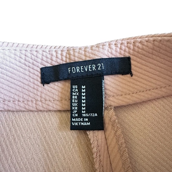 Forever 21 • High Waist Tan Shorts With Pockets • Size M - Picture 8 of 11